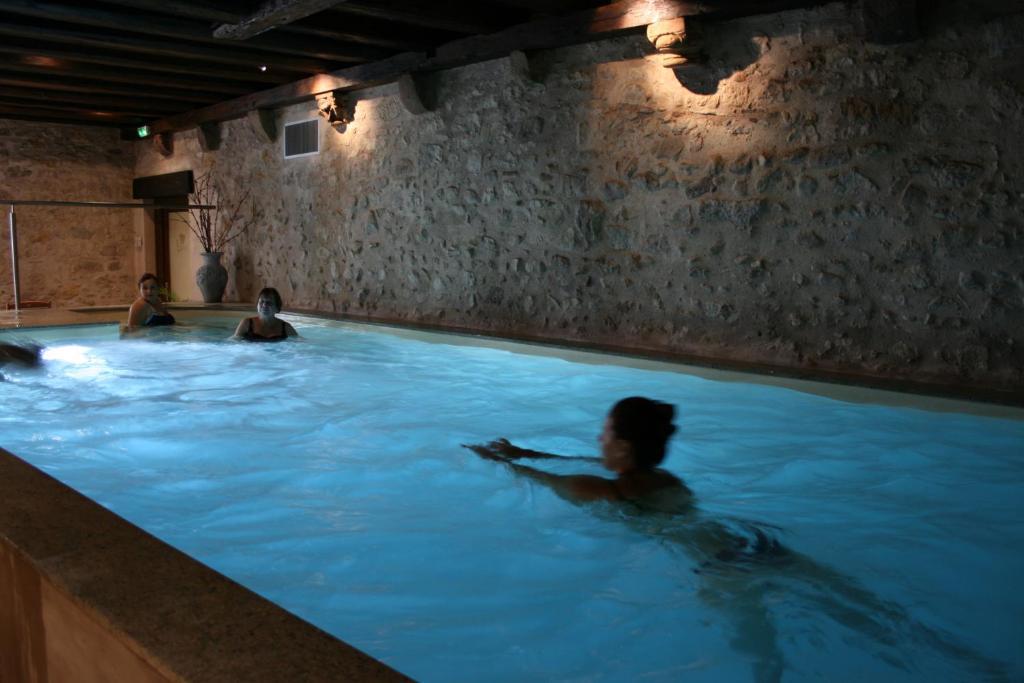法警法院套房酒店及Spa 贝尔盖姆 外观 照片